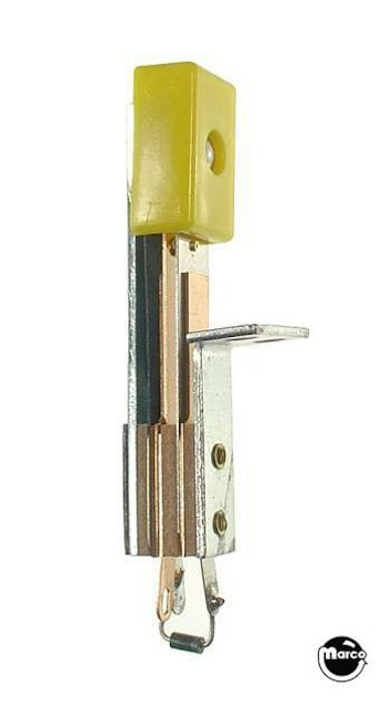 Target switch - 3D oblong yellow