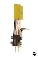 Target switch - 3D square yellow opaque front 95 deg