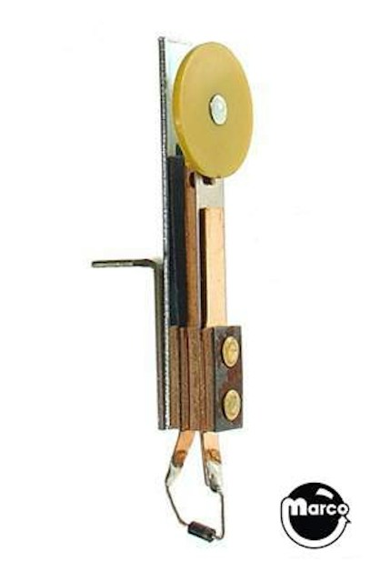 Target switch - round yellow rear mount