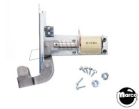 Shooter lane auto kicker assembly