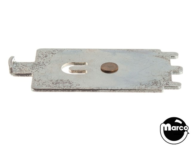Latch plate assembly Bally trip relay