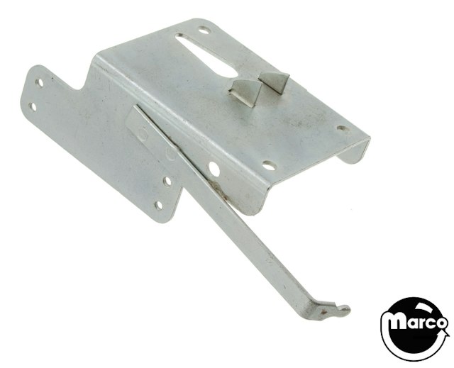 Saucer hole kicker bracket Bally A360-00021-00XF
