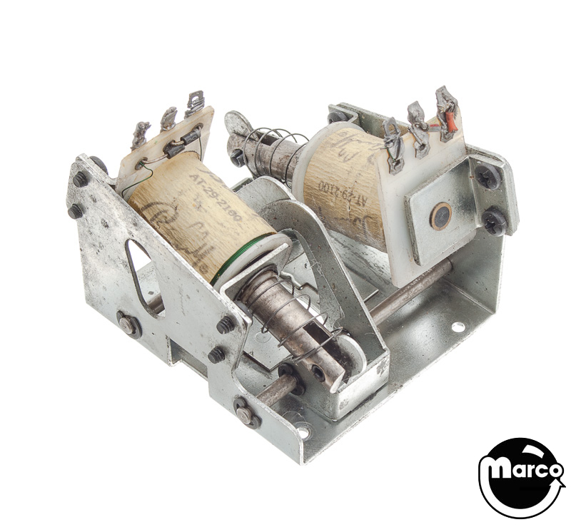 ピ様 A-643-15 - Dual saucer kicker assembly Bally Midway - Marco