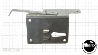 Saucer hole kicker bracket Bally A360-00021-00XF