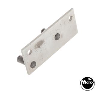 Split relay bank bracket right