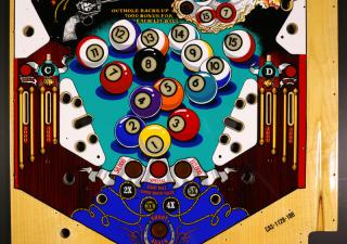 EIGHT BALL DELUXE (Bally) Playfield