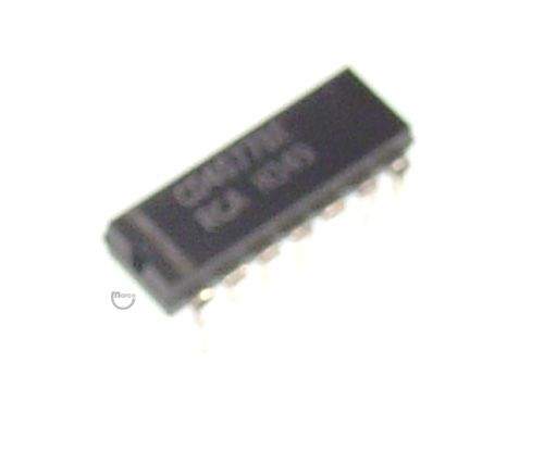 IC - 14 pin DIP quad exclusive NOR Gate