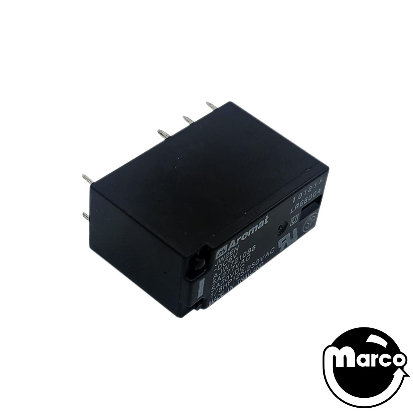 Relay - enclosed 6 VDC 5 A 8 pin DIP