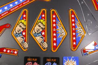 SIX MILLION DOLLAR MAN (Bally) Plastic set