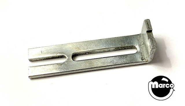 Backbox insert latch Bally