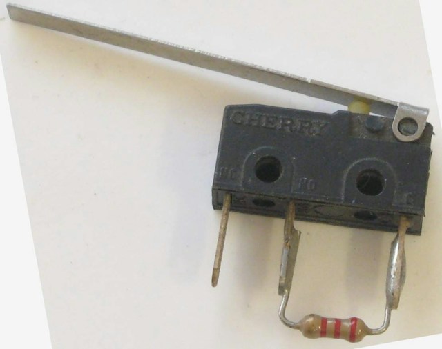 Capcom switch with resistor