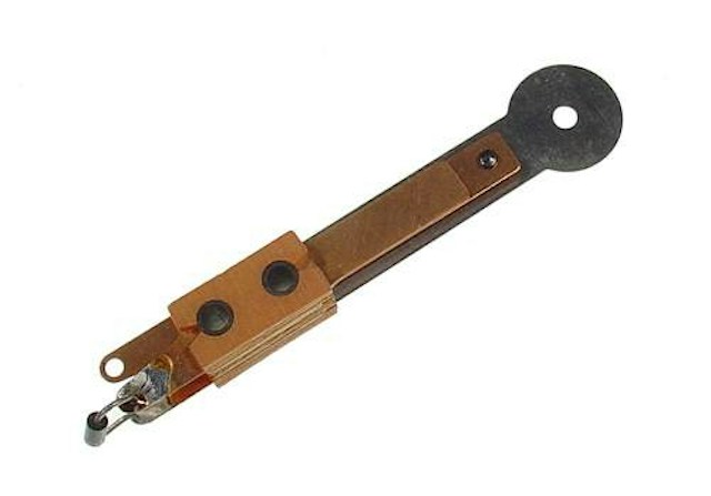 Target leaf switch sub assembly