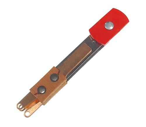 Target switch subassembly - oblong red
