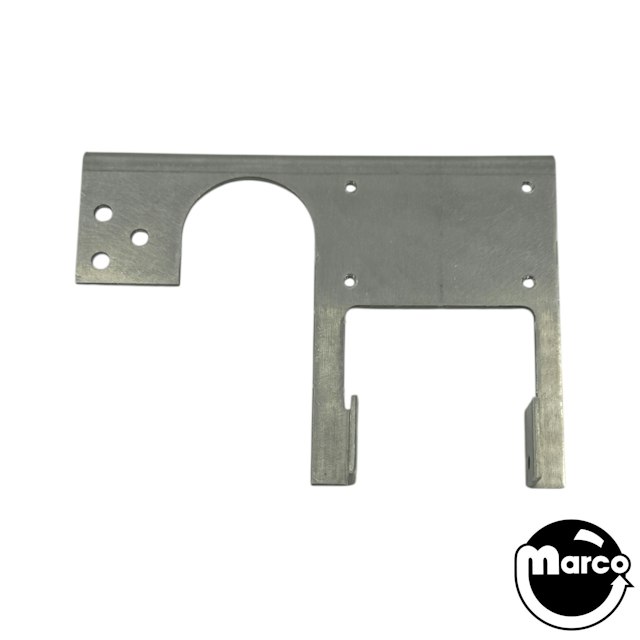 Cannon recoil mounting bracket
