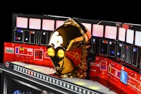 Star Wars: Fall of The Empire C-3PO Topper