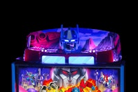 TRANSFORMERS: MTMTE (Stern) Optimus Prime Topper