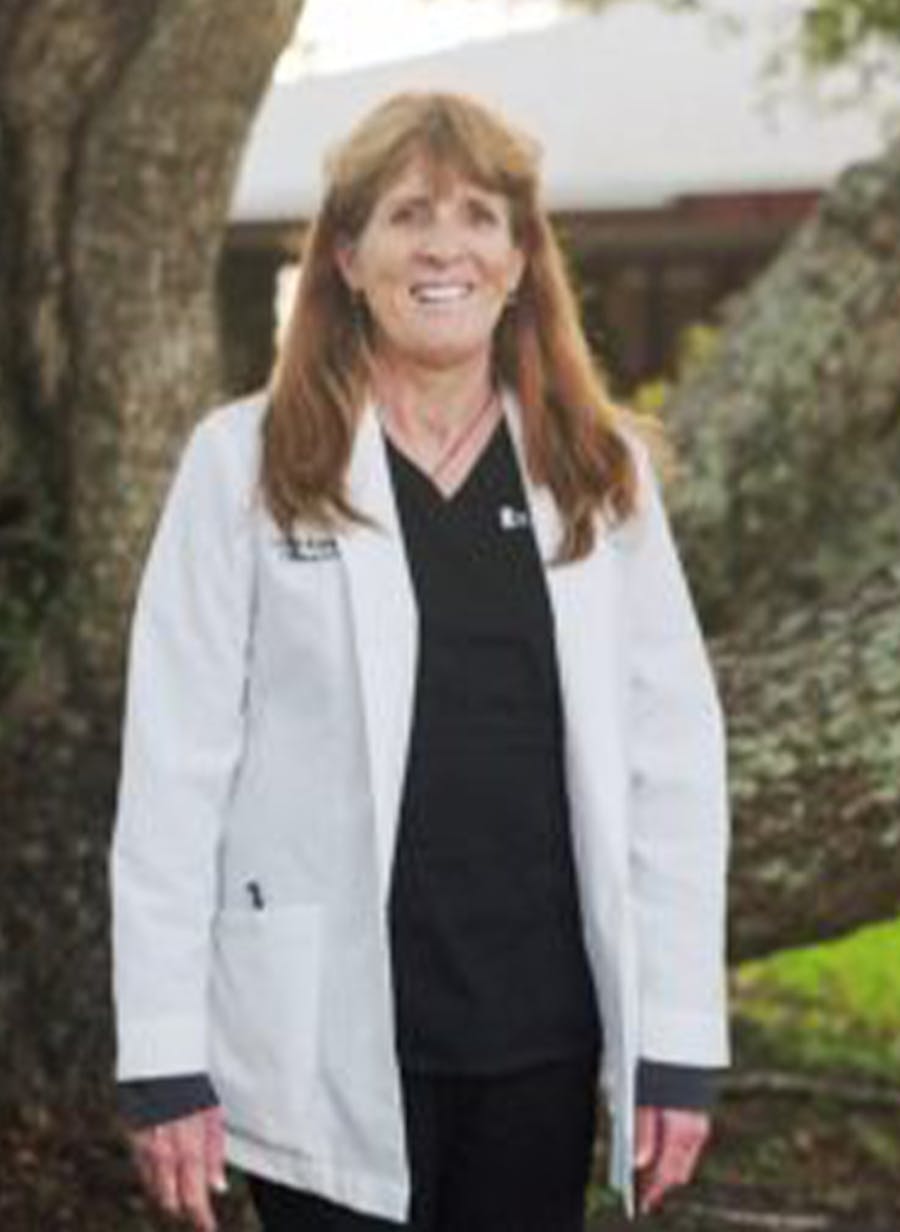 Dr. Leslie Rosegger