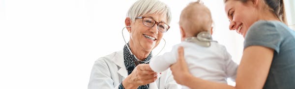 doctor meeting with a toddler patient