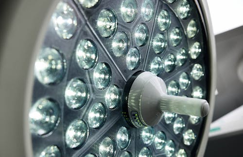 Doctors overhead lamp