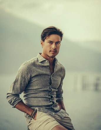 Man with his hands in his pockets