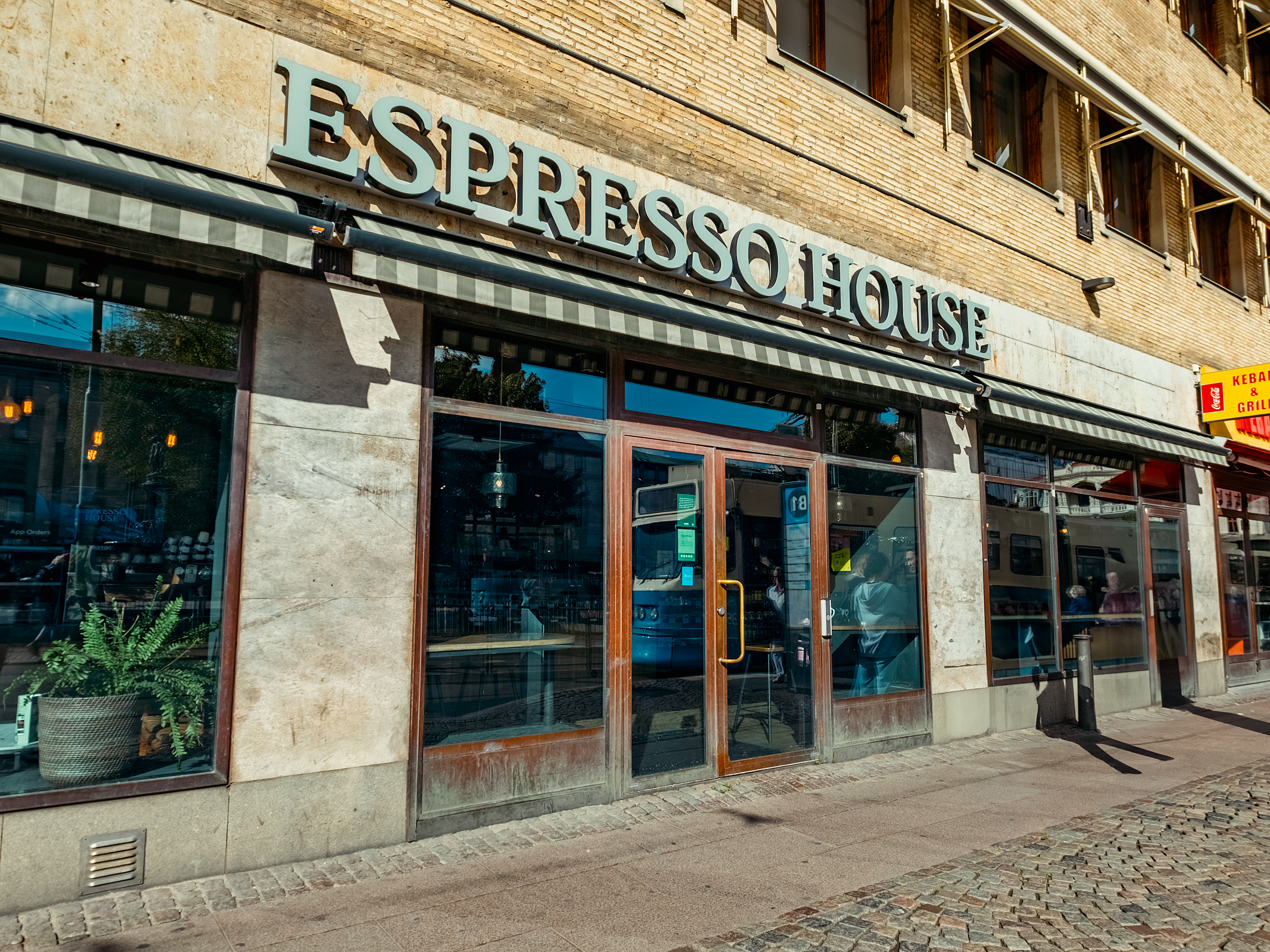 Butiksfasad Espresso House Hamngatan