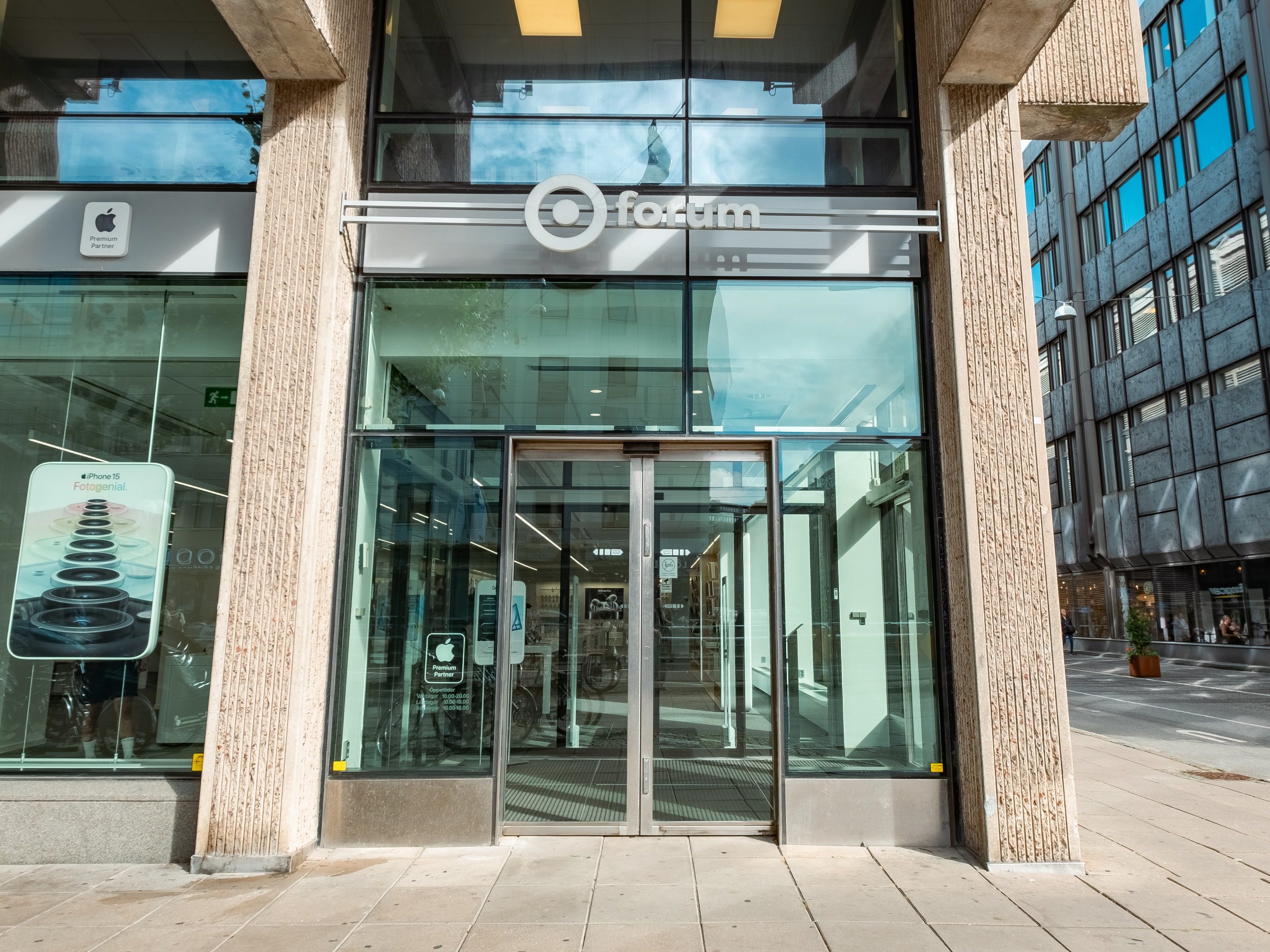 Butiksfasad Macforum