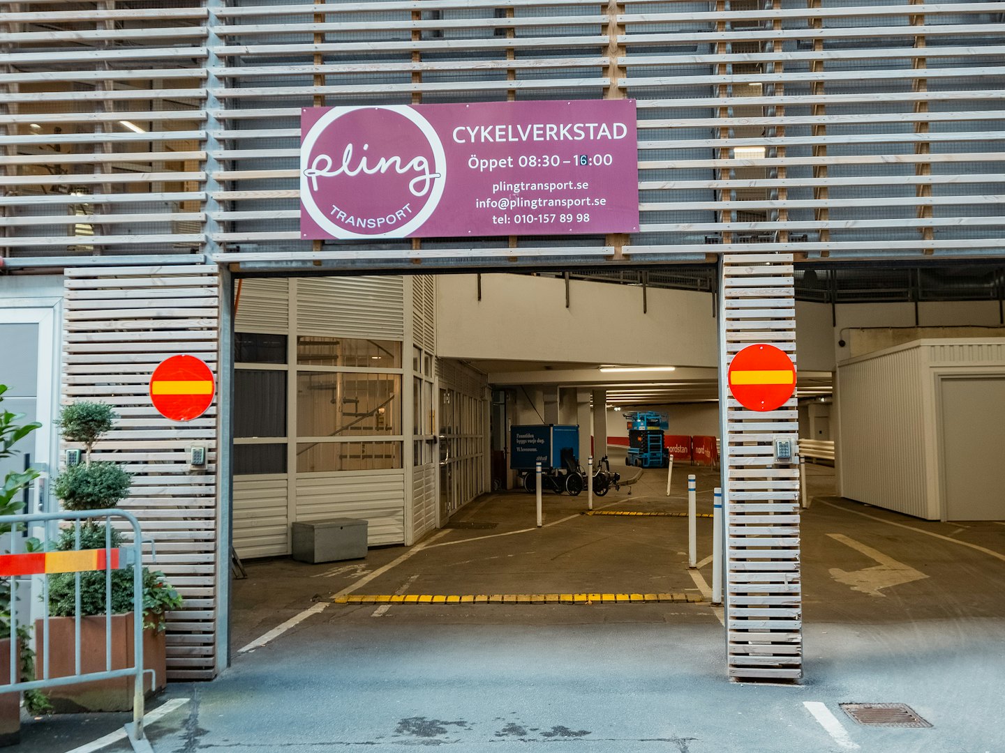 Pling Transport Butiksfasad Pling Transport
