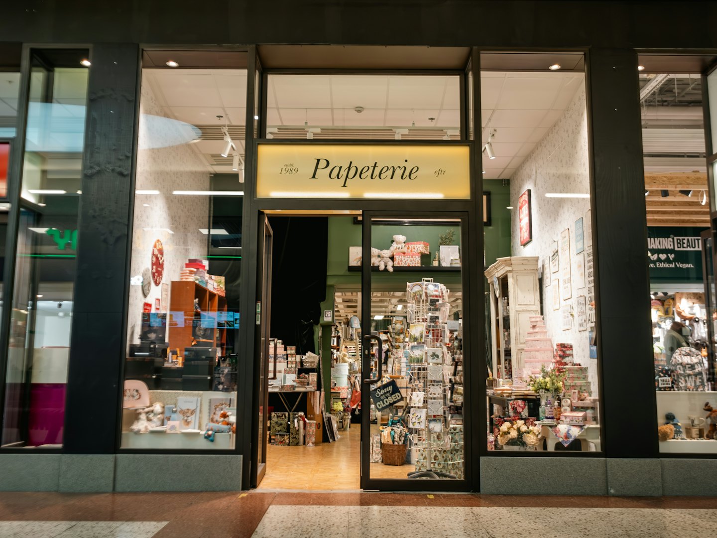 Papeterie Butiksfasad Papeterie