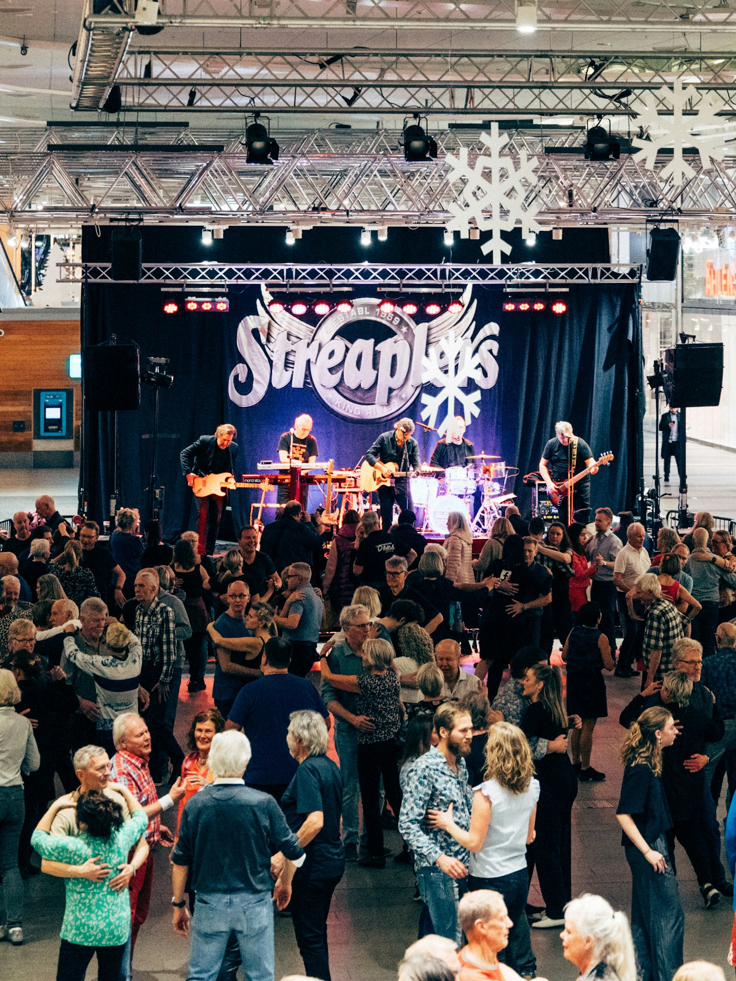 Dansbandstorsdag med Streaplers Dansbandstorsdag med Streaplers