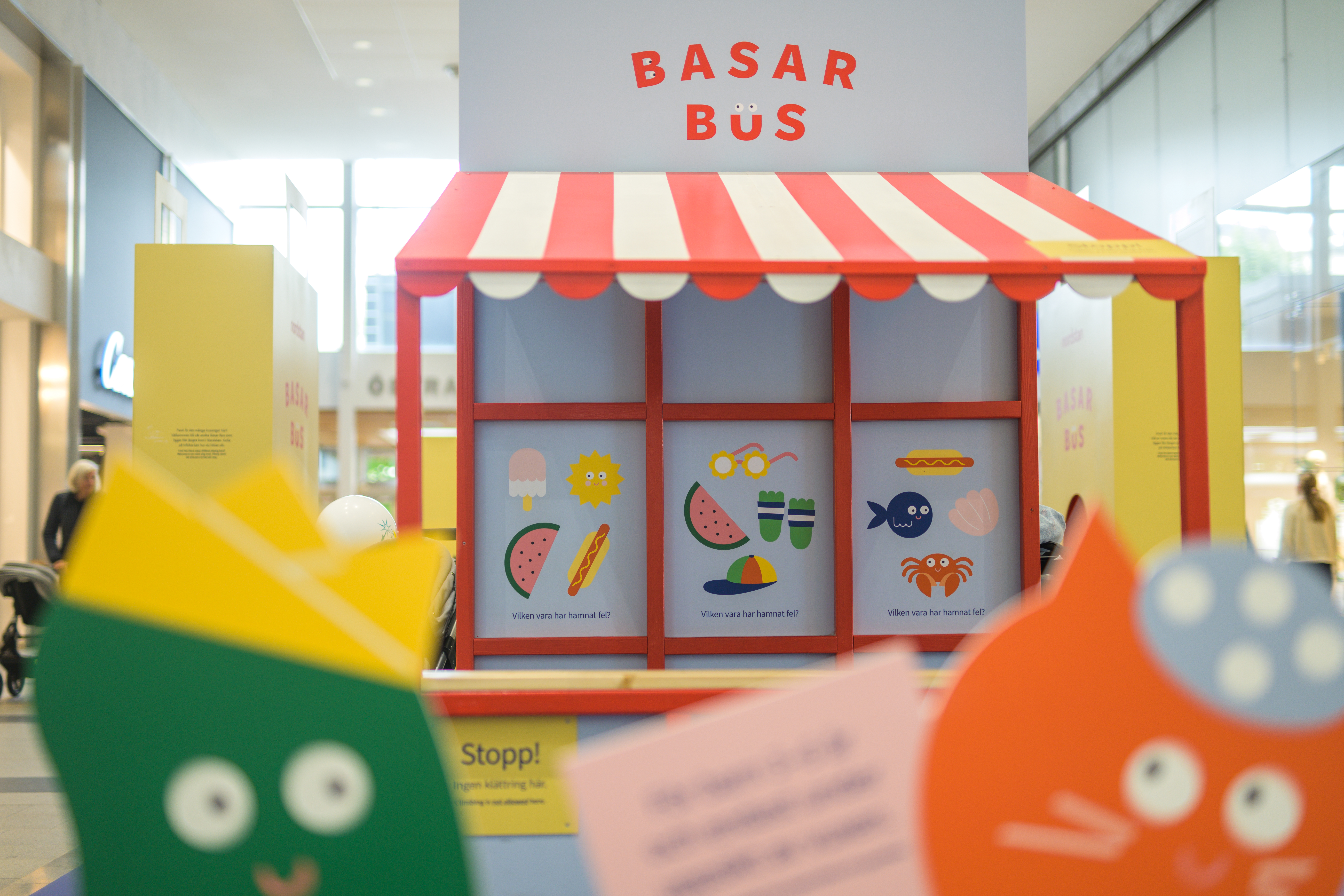 Lekplatsen Basar Bus