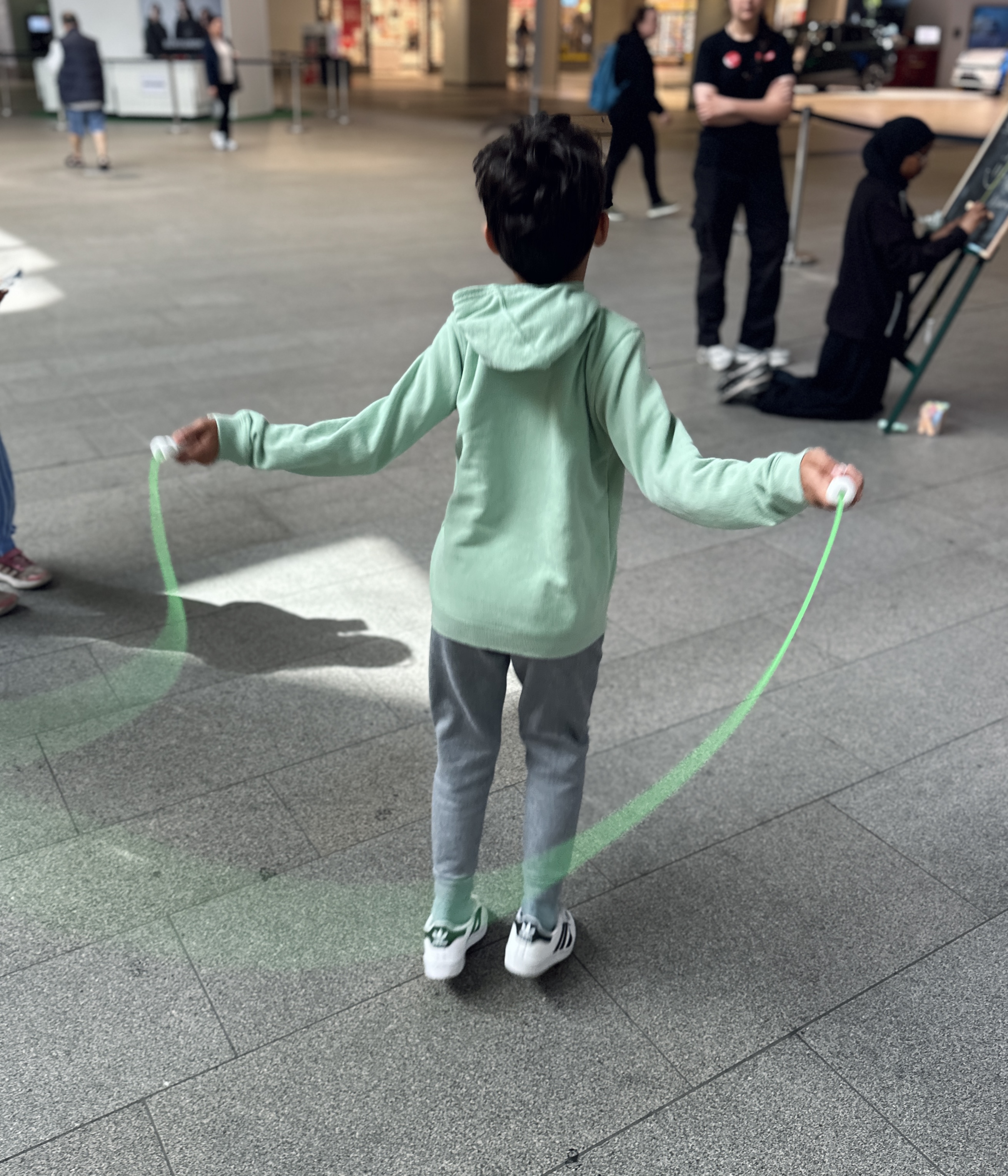 Hopprepstävling i Nordstan