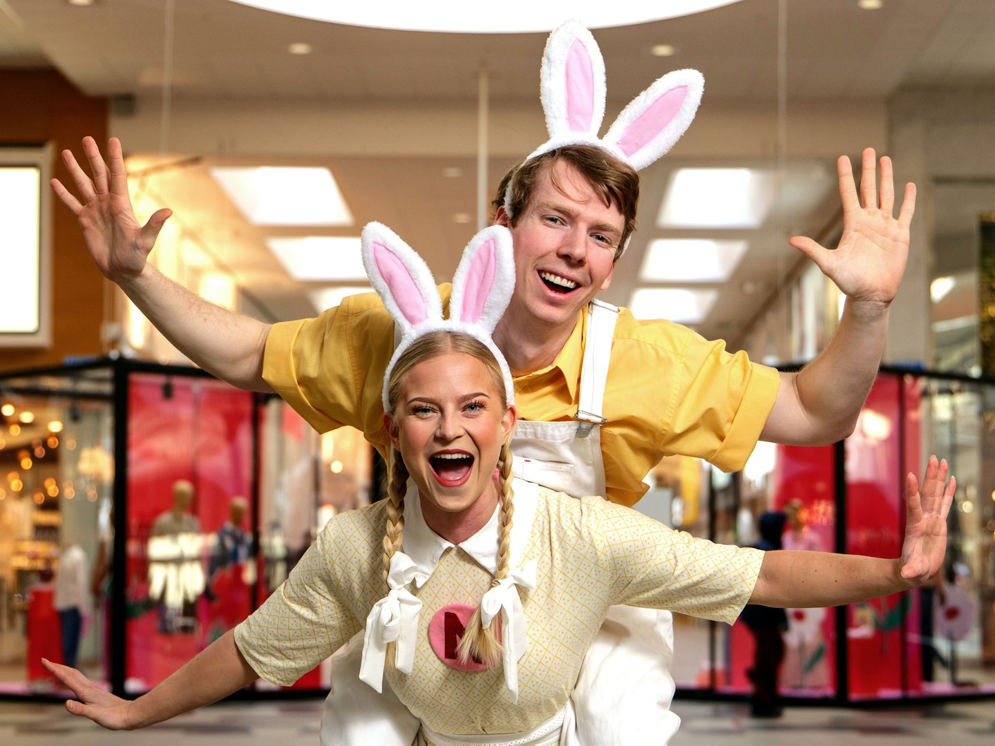 Nora och Dan - det stora påskäventyret Nora och Dan - det stora påskäventyret