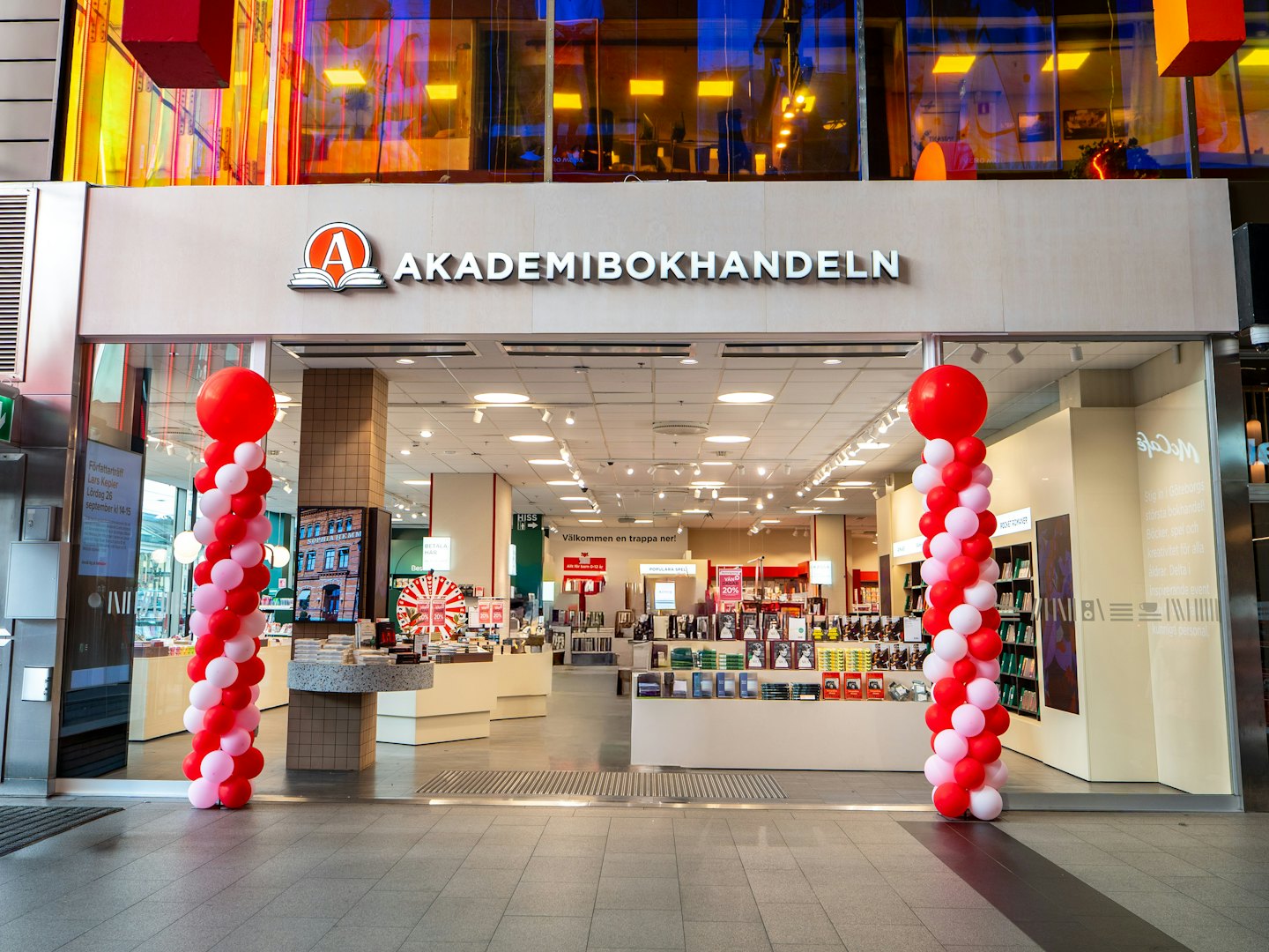 Akademibokhandeln butiksfasad Akademibokhandeln butiksfasad