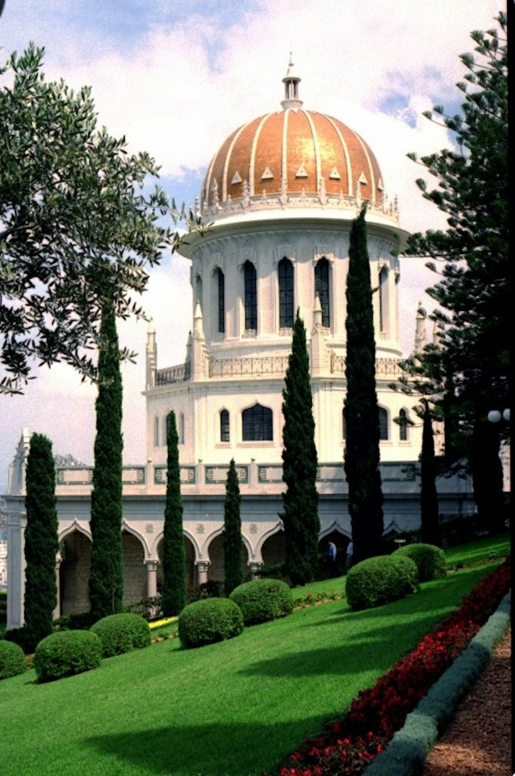 Baha’is celebrate the Declaration of the Herald of the Baha’i Faith