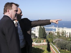 Minister Baird visits the Baha’i World Centre