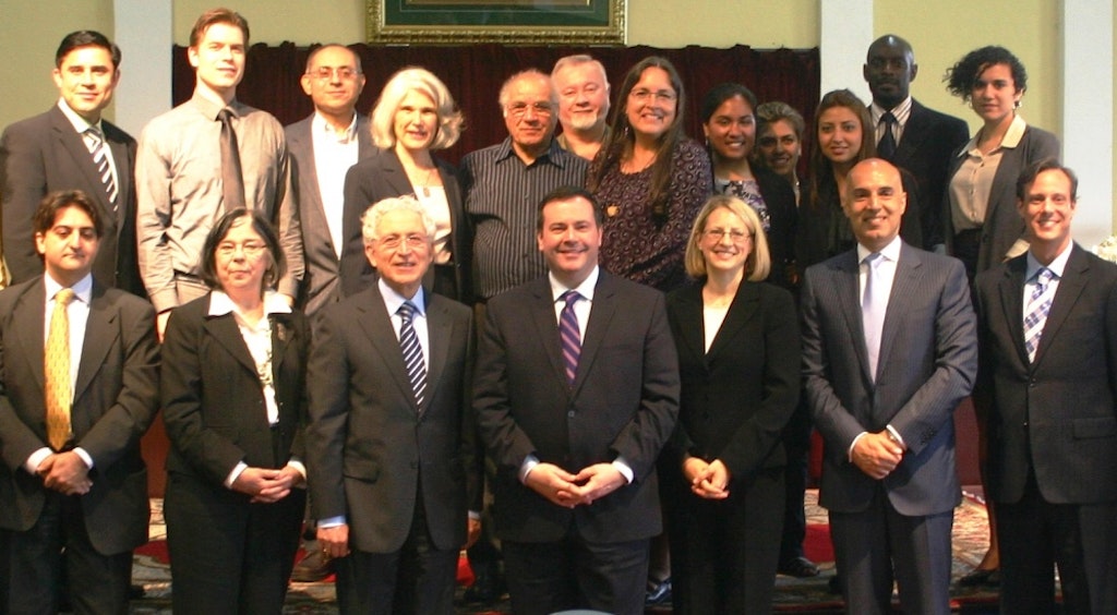 Minister of Citizenship and Immigration visits Vancouver Baha’i Centre
