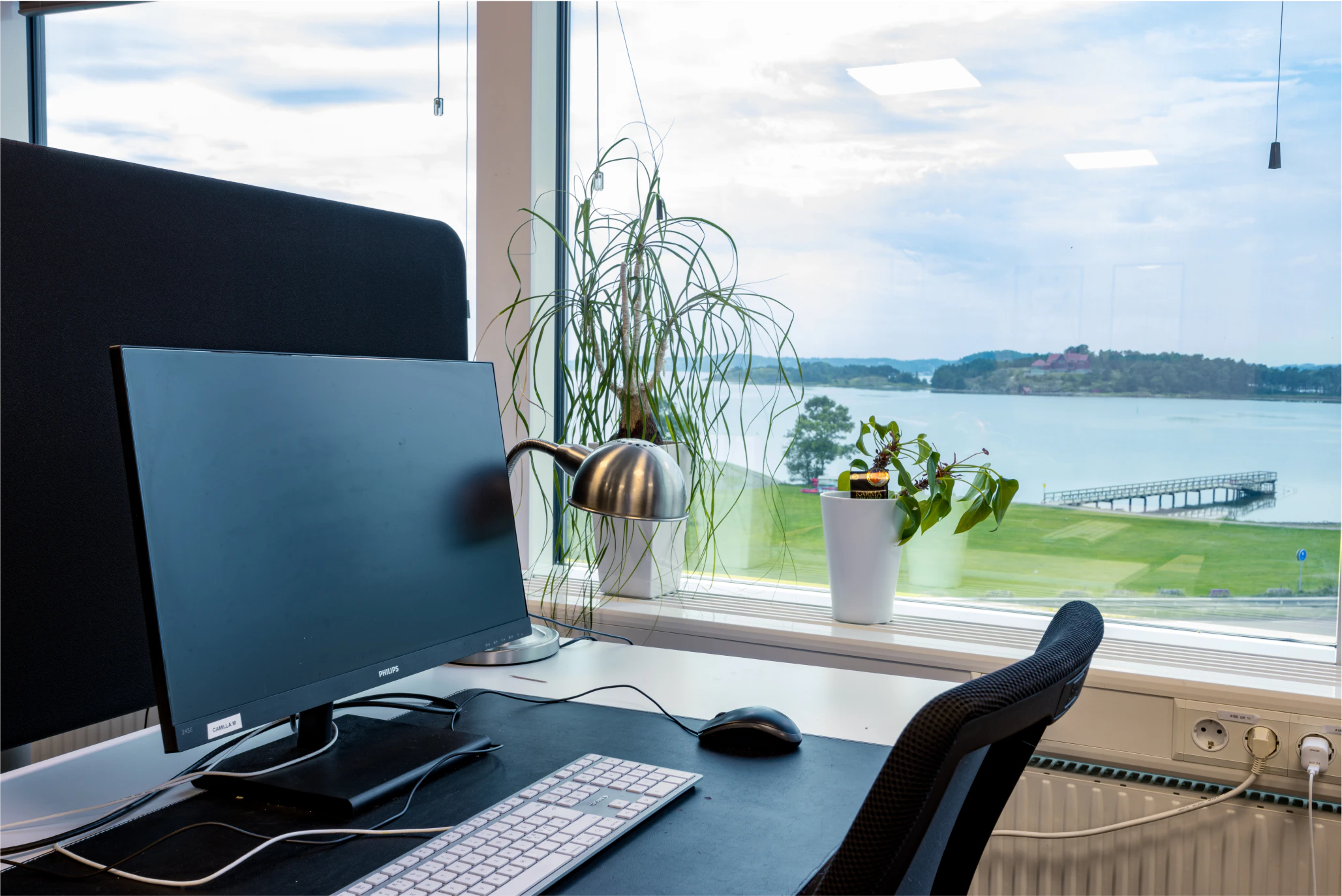 Arbeta i lugn och ro med havet som granne