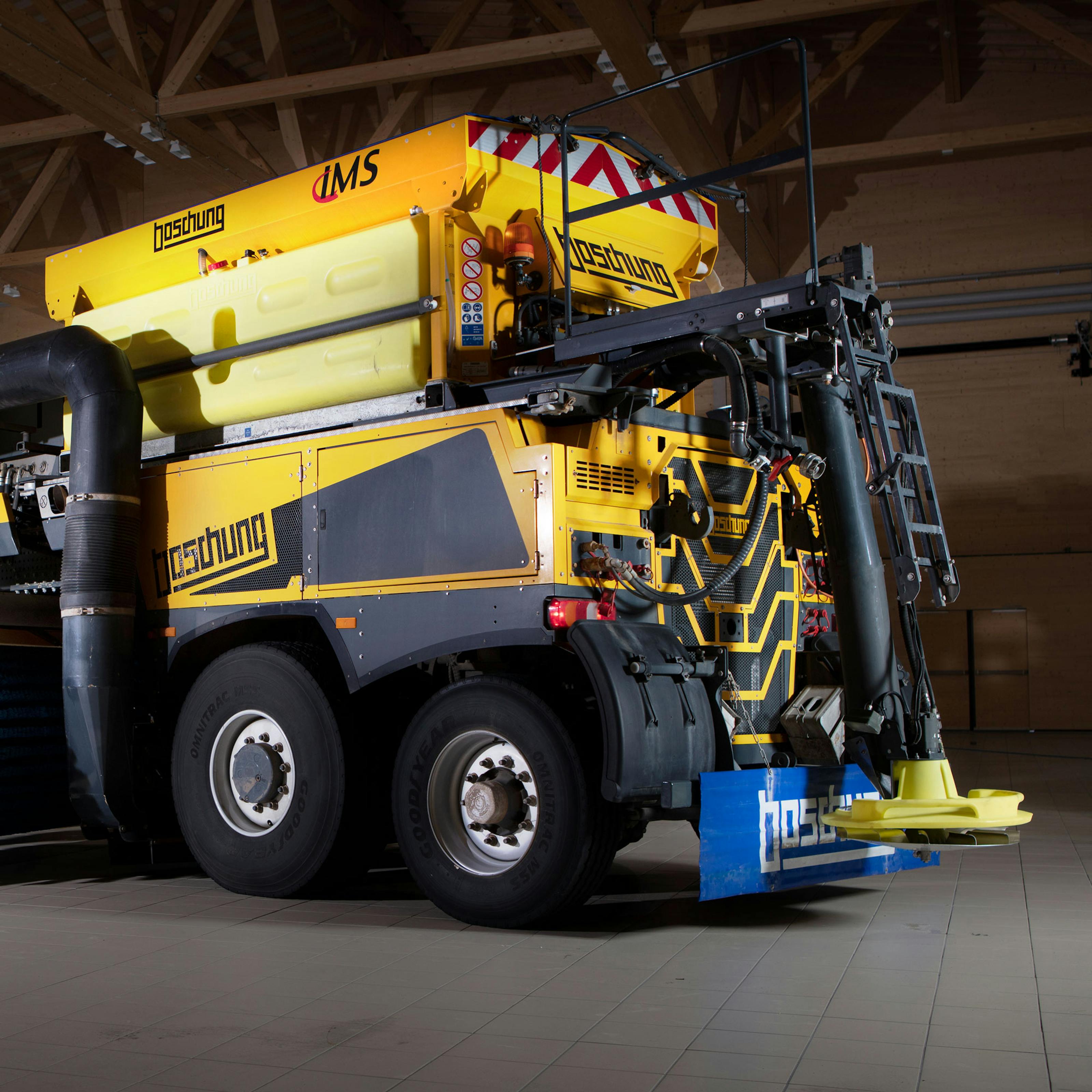 Jetbroom 10000 Airport Runway Cleaning Equipment