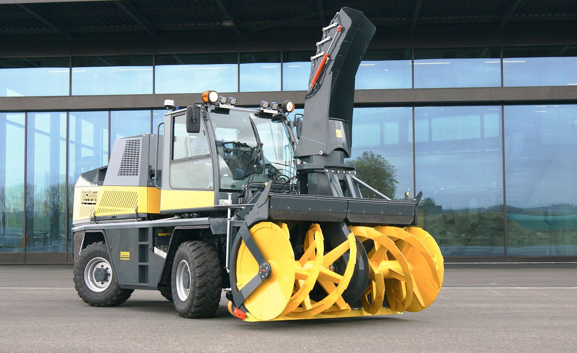 Boschung Snowbooster, Cheminée d'expulsion