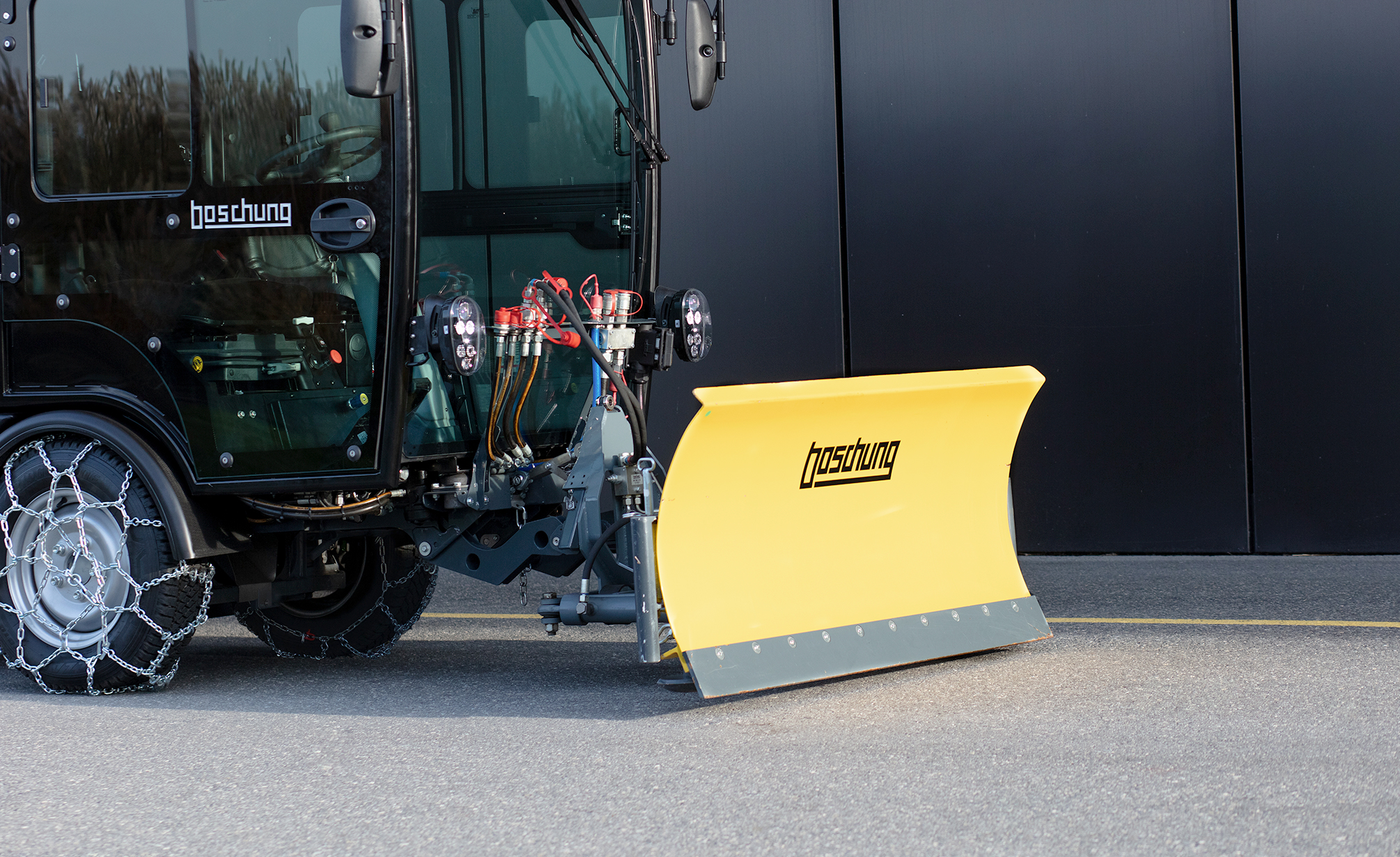 Pony P3.0, Porte-outils universel entièrement électrique, Lame à neige