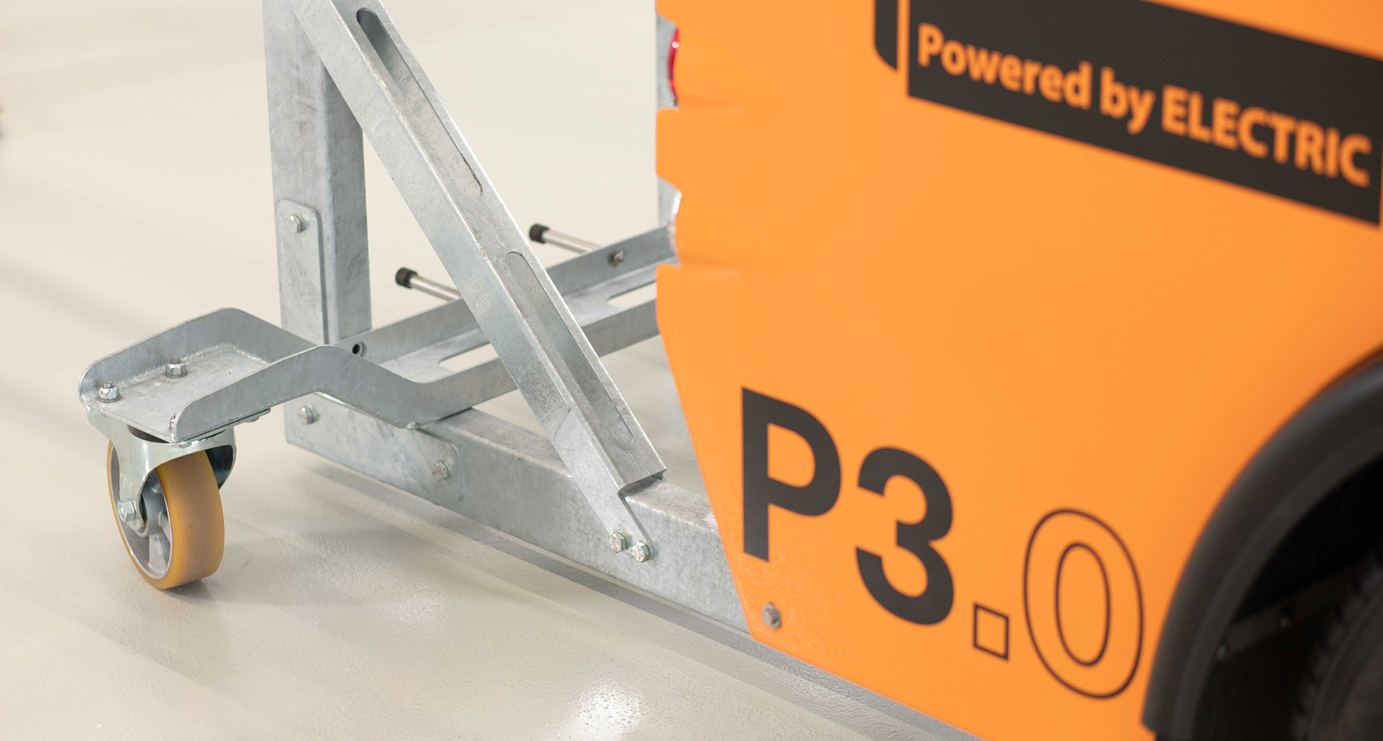 Boschung Pony P3.0, porte-outils universel entièrement électrique, véhicule communal