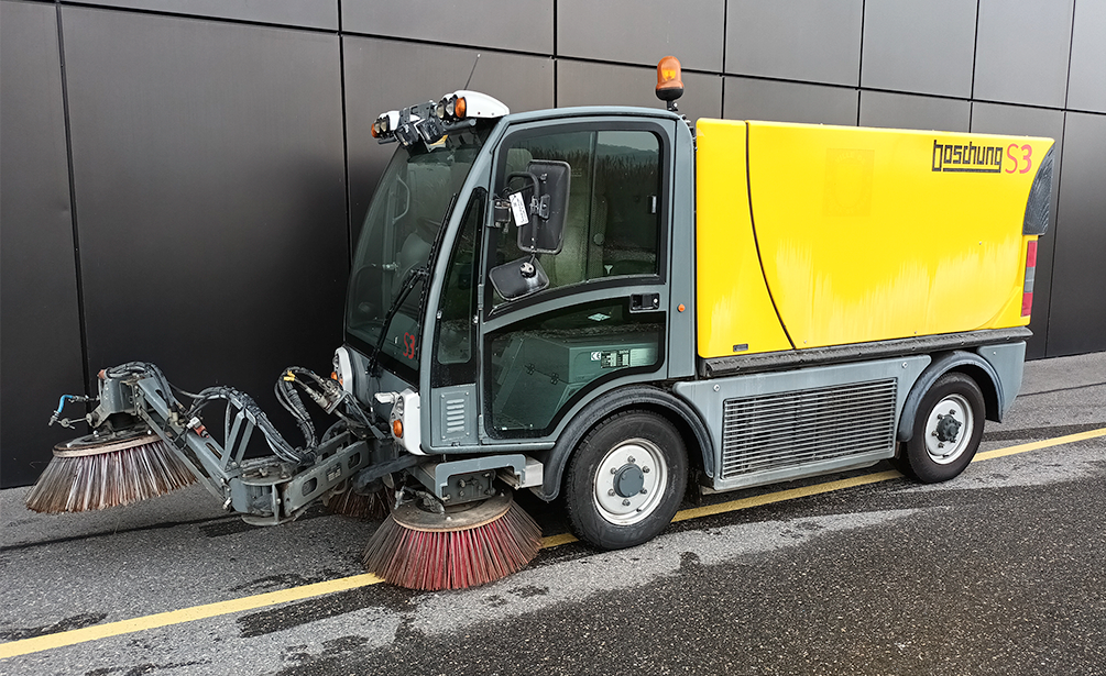 D'occasion balayeuse de voirie, Boschung Urban-Sweeper S3