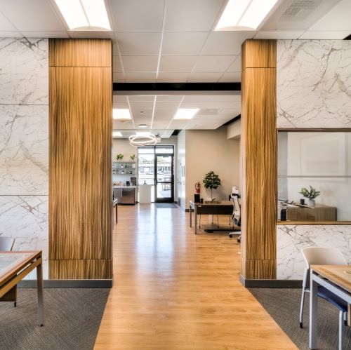 hallway with solid walls and falkskin