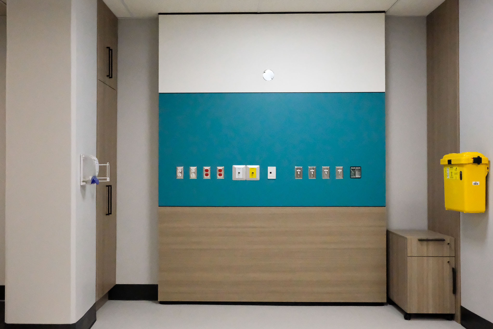 Falkbuilt’s prefabricated construction solutions for healthcare interiors featuring integrated medical headwalls