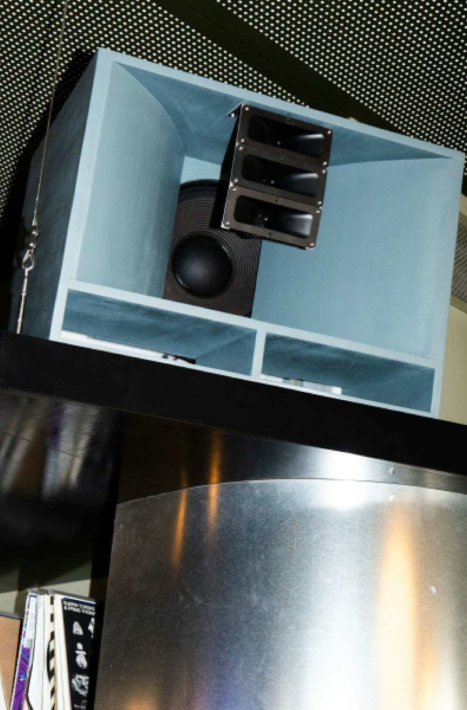 Custom Speaker Listening Bar
