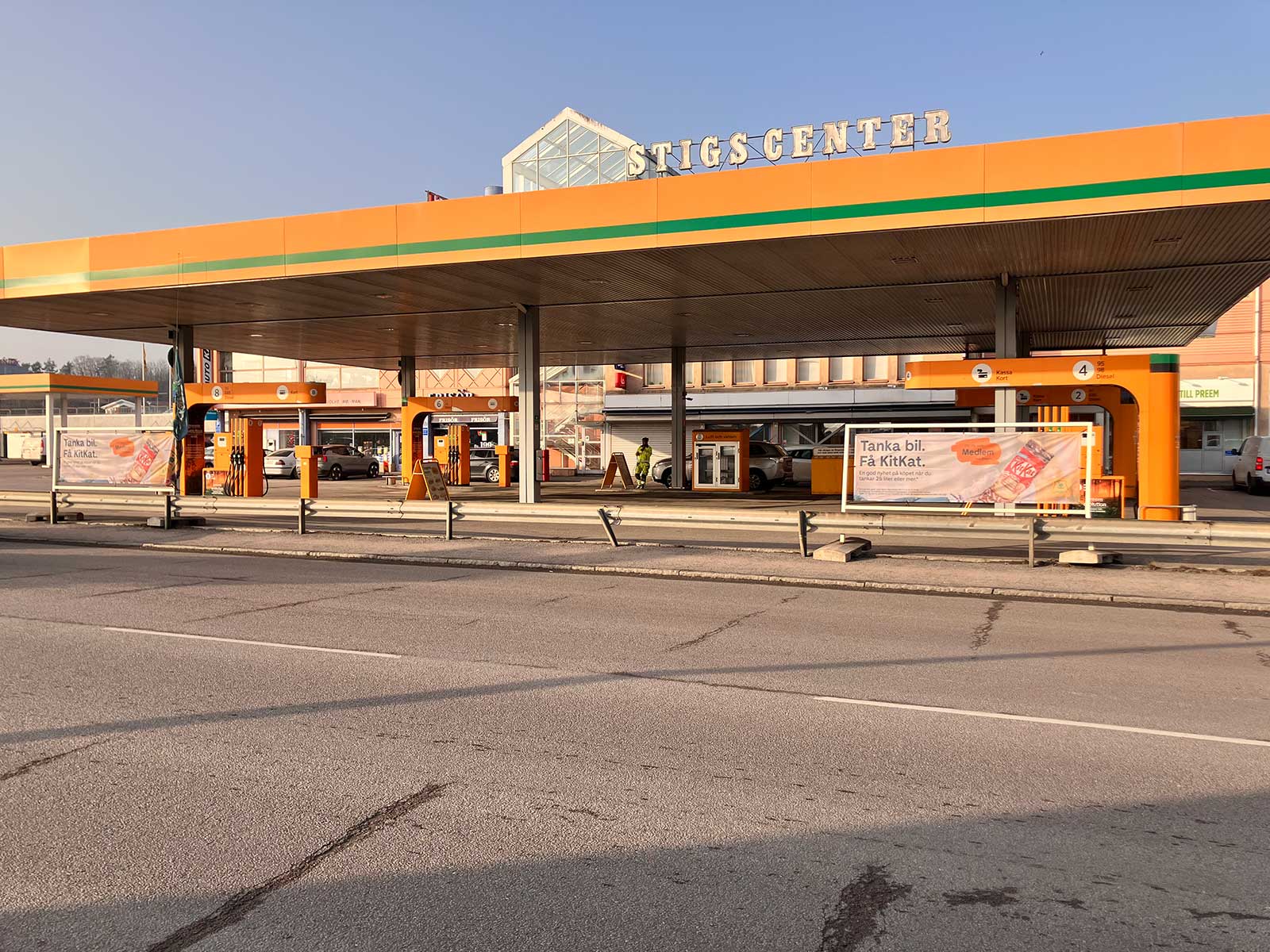 IMPORTGATAN 2-4, HISINGS BACKA