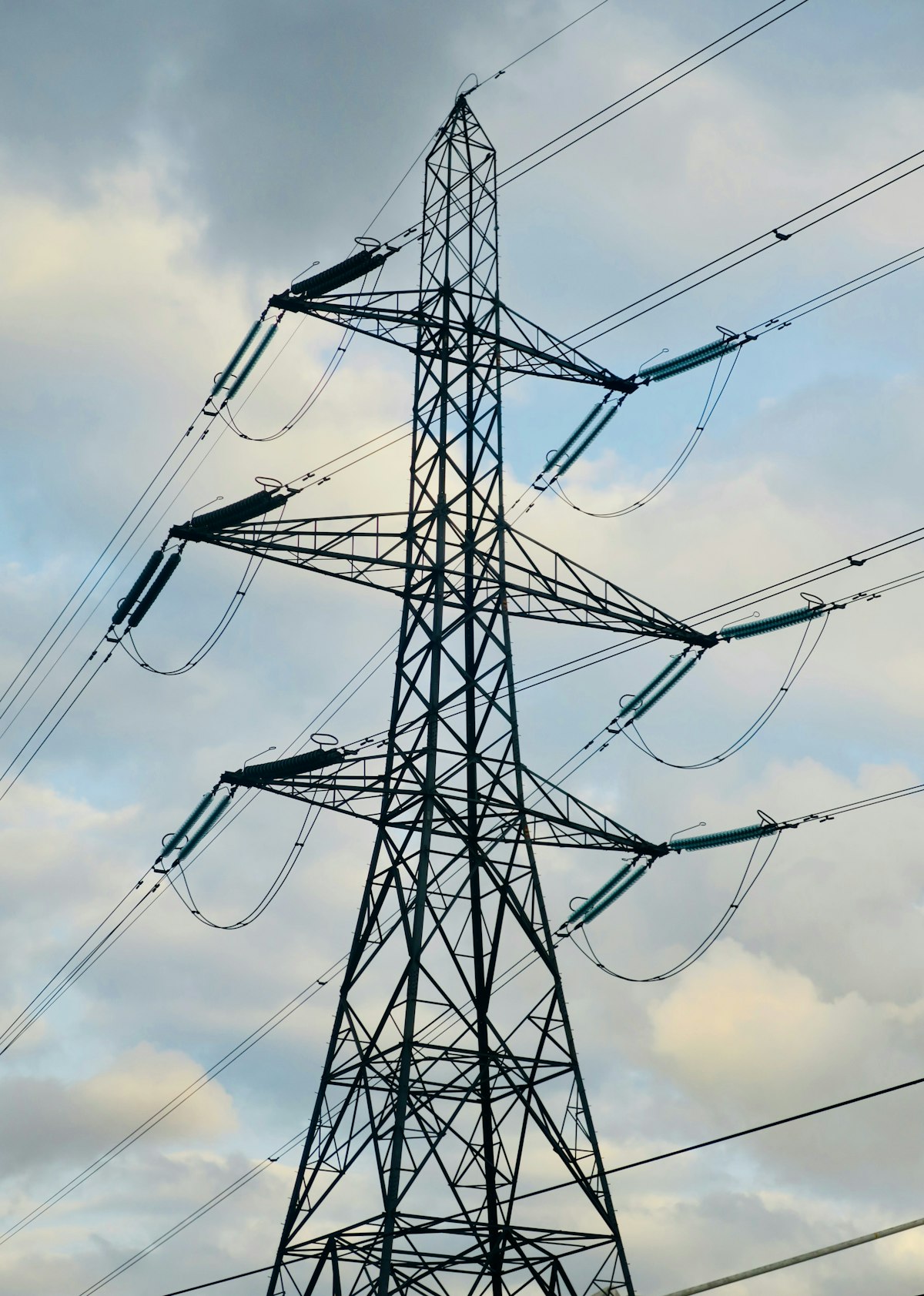 TLTY - NESO - Pylons
