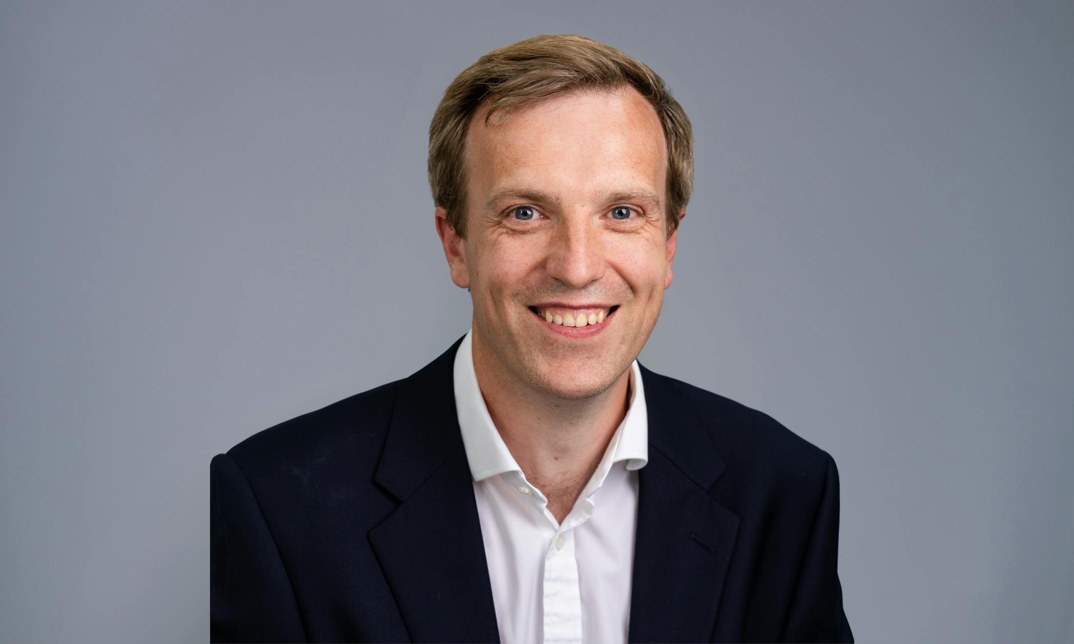 Mr Kevin Bryceland
