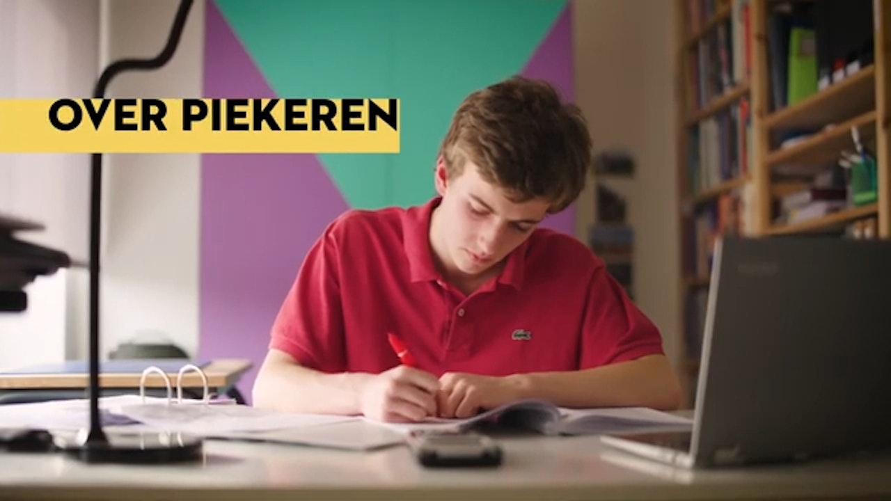 video afspelen: Minder denken, meer doen: Simons wapen tegen piekergedachten