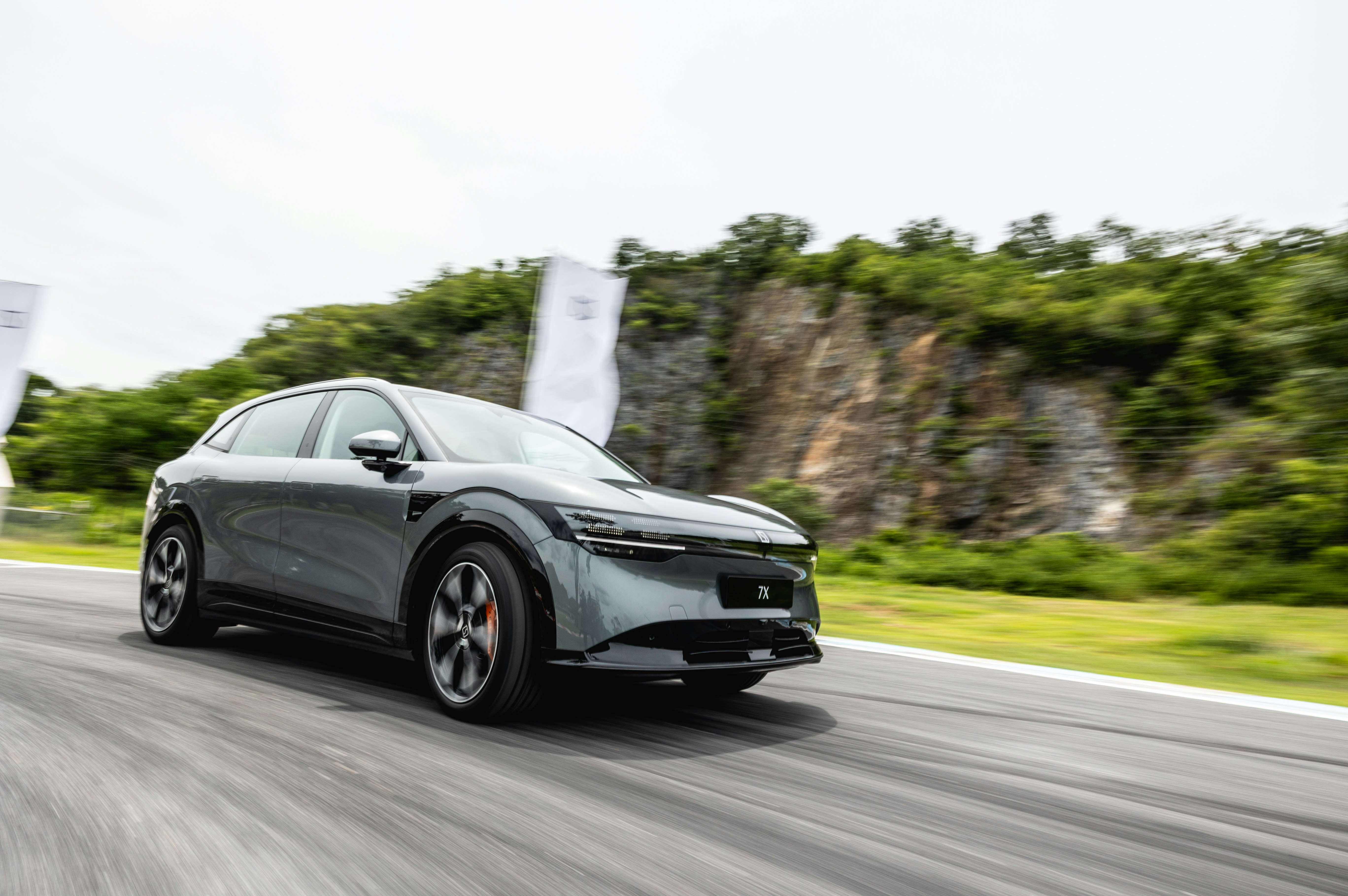 Zeeklr Zeekr Thailand | Luxury High - Performance Electric Vehicle Brand